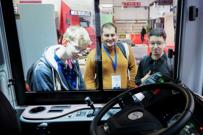 1759768294-bc57a39533ecd6f