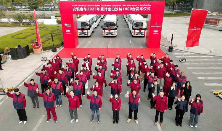 1764853755-86ea28733a81c61